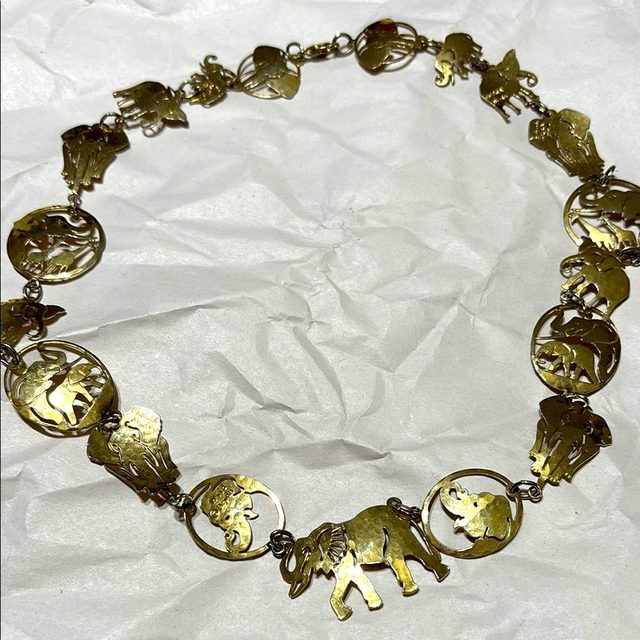 Wild Bryde Elephant Necklace Full Body, Pairs & Families, Whimsical - Unofficial Africa Collector's Guide