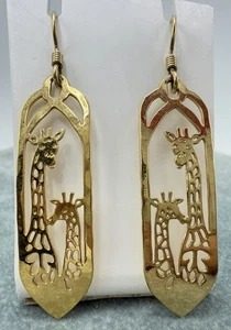 Wild Bryde Giraffe Earrings, Pendant Framed, Face Only, Pairs & Families - Unofficial Africa Collector's Guide